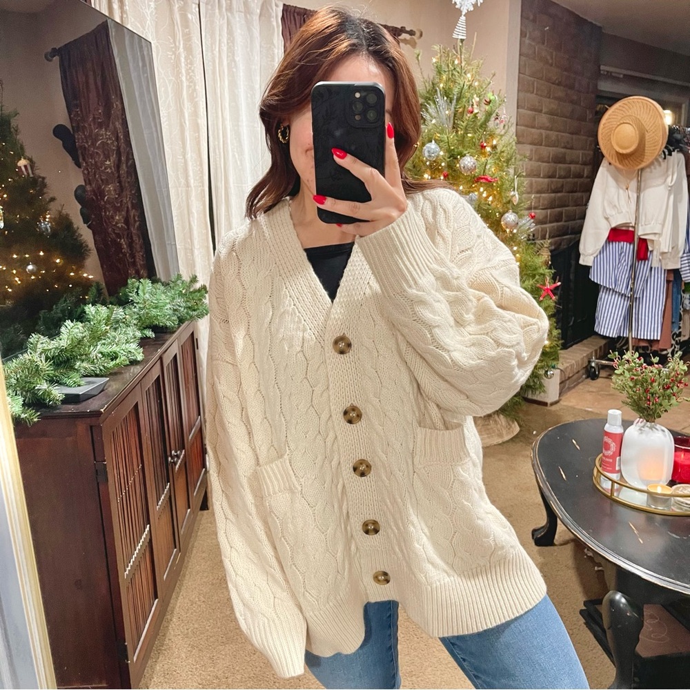 Zara | NWT! Cable Knit Cream Wool Button Front Cardigan Size: Large